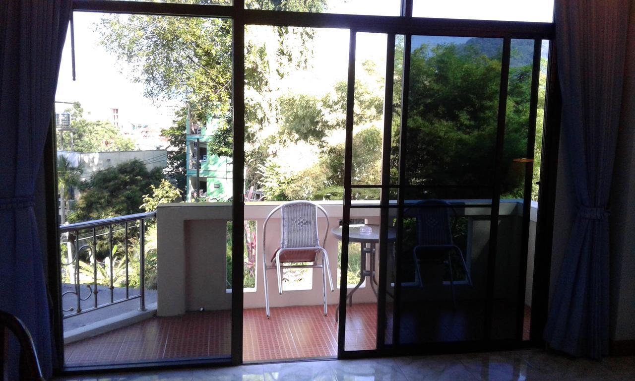 Feng Shui House Hotell Patong Exteriör bild