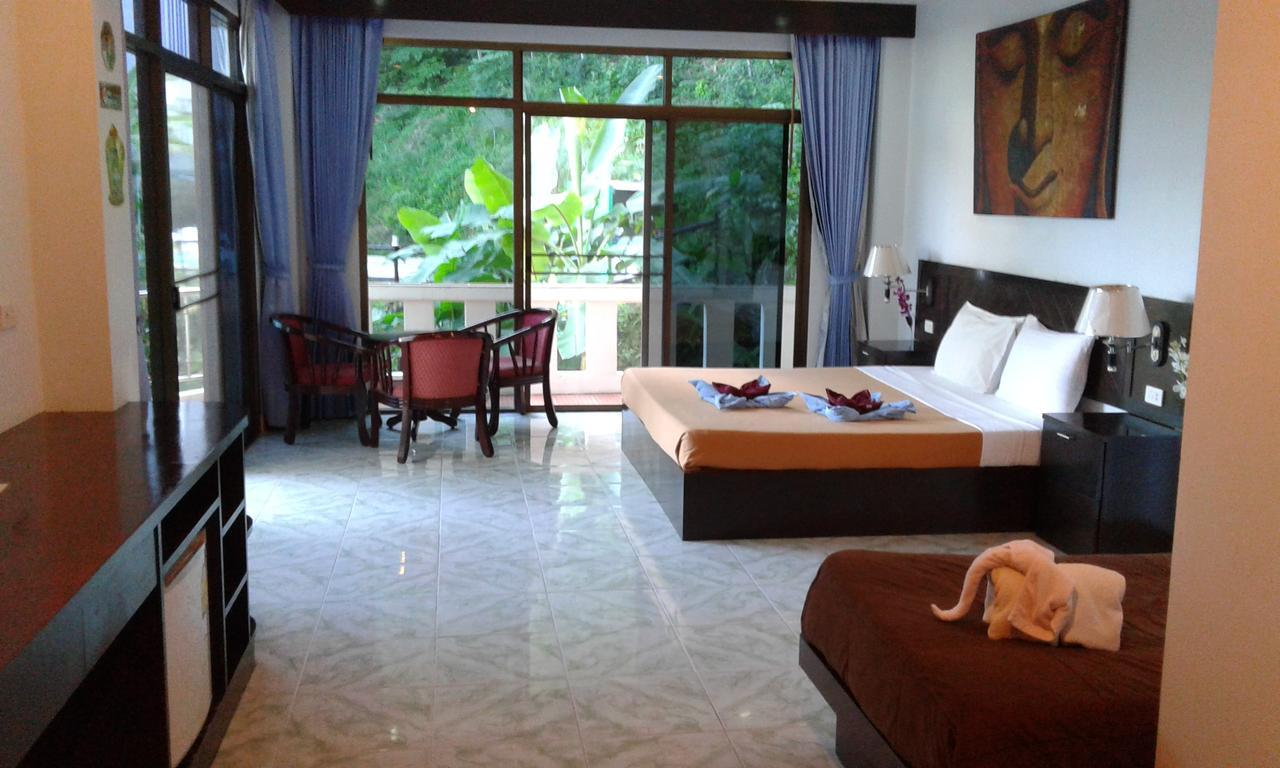 Feng Shui House Hotell Patong Exteriör bild
