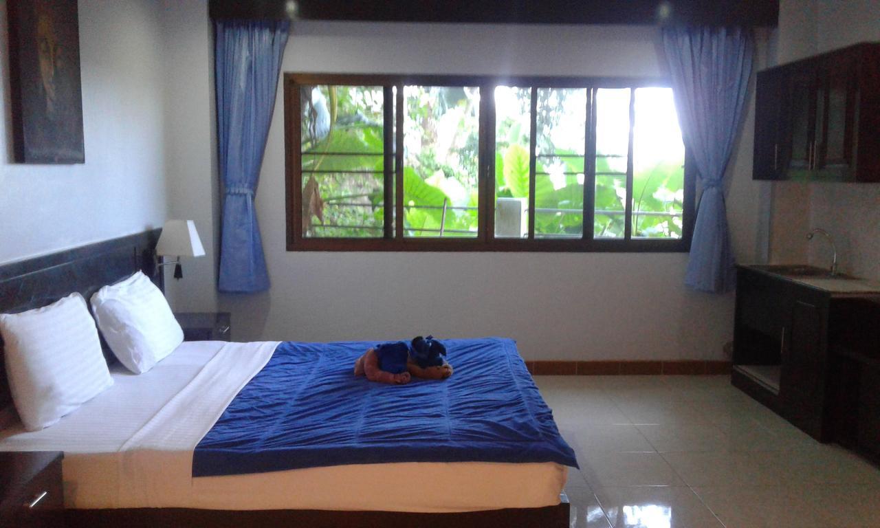 Feng Shui House Hotell Patong Exteriör bild